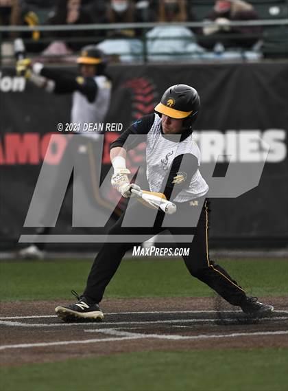 Thumbnail 3 in Brother Rice vs. Marian Catholic photogallery.