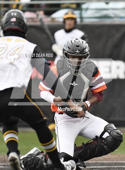 Thumbnail 1 in Brother Rice vs. Marian Catholic photogallery.