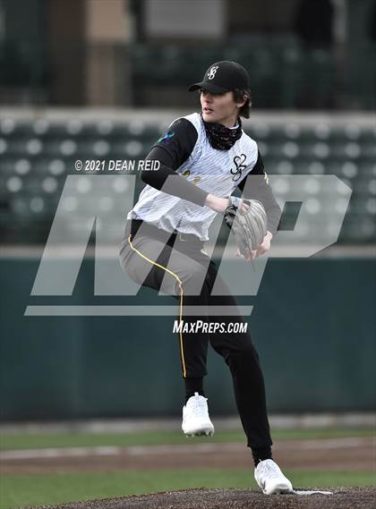 Thumbnail 3 in Brother Rice vs. Marian Catholic photogallery.