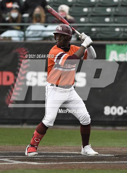 Thumbnail 2 in Brother Rice vs. Marian Catholic photogallery.