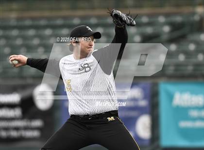 Thumbnail 2 in Brother Rice vs. Marian Catholic photogallery.