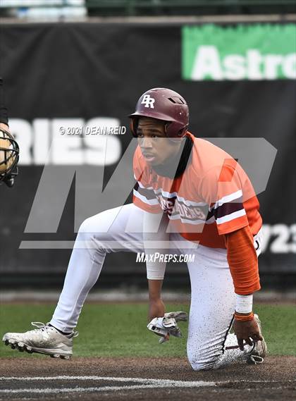Thumbnail 2 in Brother Rice vs. Marian Catholic photogallery.