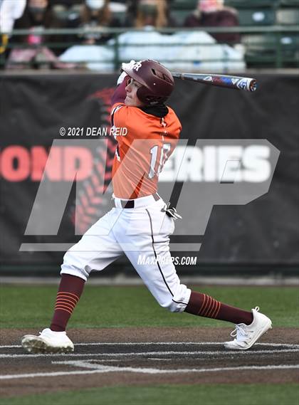 Thumbnail 3 in Brother Rice vs. Marian Catholic photogallery.