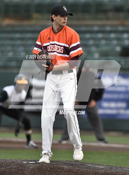 Thumbnail 1 in Brother Rice vs. Marian Catholic photogallery.