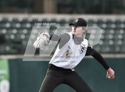 Thumbnail 3 in Brother Rice vs. Marian Catholic photogallery.