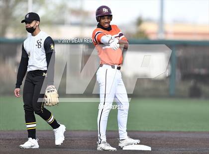 Thumbnail 2 in Brother Rice vs. Marian Catholic photogallery.