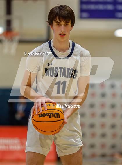 Thumbnail 3 in Mount Vernon vs Kell (Hawks-Naismith Holiday Classic) photogallery.