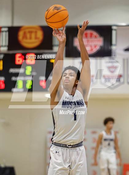Thumbnail 3 in Mount Vernon vs Kell (Hawks-Naismith Holiday Classic) photogallery.