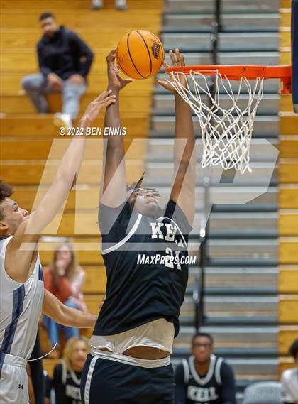 Thumbnail 2 in Mount Vernon vs Kell (Hawks-Naismith Holiday Classic) photogallery.