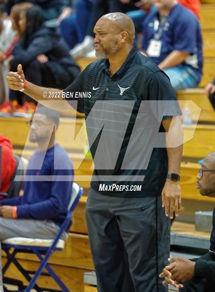 Thumbnail 2 in Mount Vernon vs Kell (Hawks-Naismith Holiday Classic) photogallery.