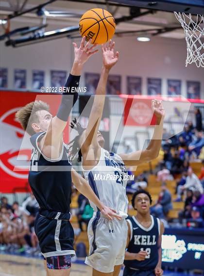 Thumbnail 3 in Mount Vernon vs Kell (Hawks-Naismith Holiday Classic) photogallery.
