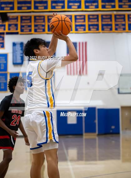 Thumbnail 1 in Canyon Hills @ San Pasqual photogallery.