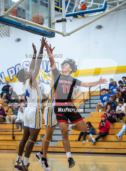 Thumbnail 1 in Canyon Hills @ San Pasqual photogallery.
