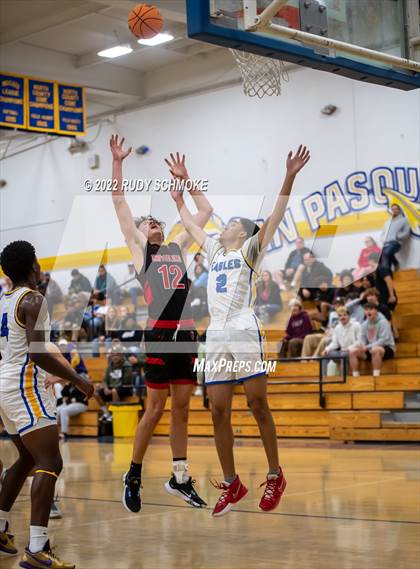 Thumbnail 3 in Canyon Hills @ San Pasqual photogallery.