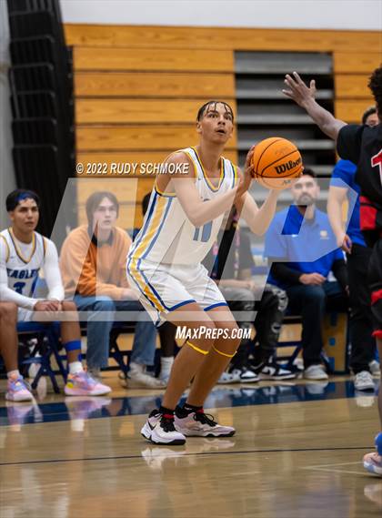 Thumbnail 1 in Canyon Hills @ San Pasqual photogallery.
