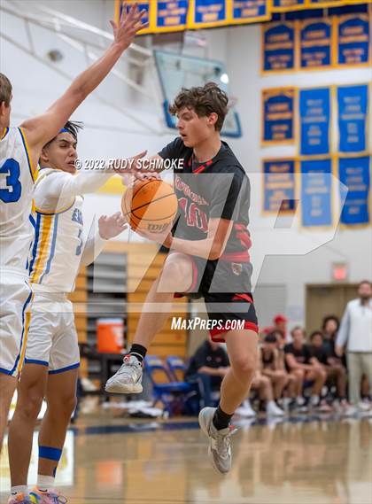 Thumbnail 1 in Canyon Hills @ San Pasqual photogallery.