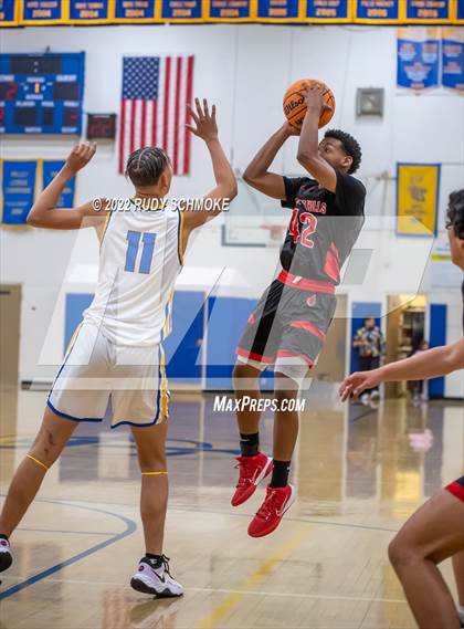 Thumbnail 2 in Canyon Hills @ San Pasqual photogallery.