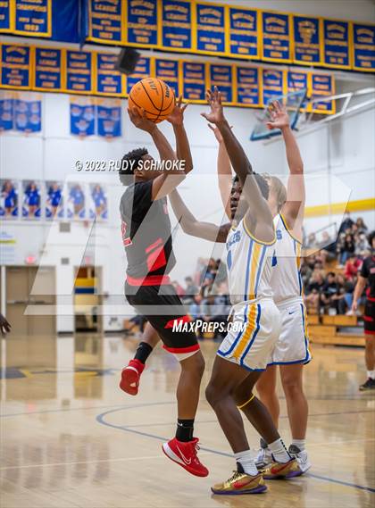 Thumbnail 3 in Canyon Hills @ San Pasqual photogallery.