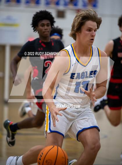 Thumbnail 1 in Canyon Hills @ San Pasqual photogallery.