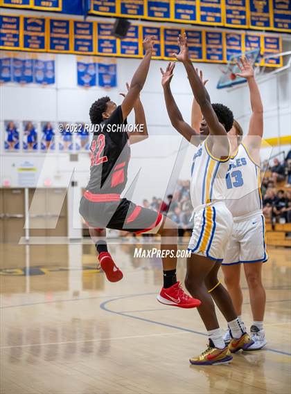Thumbnail 2 in Canyon Hills @ San Pasqual photogallery.