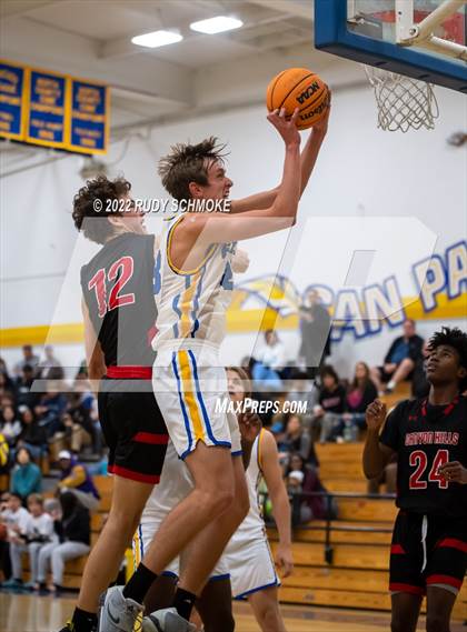 Thumbnail 1 in Canyon Hills @ San Pasqual photogallery.