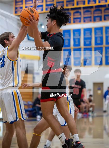 Thumbnail 1 in Canyon Hills @ San Pasqual photogallery.