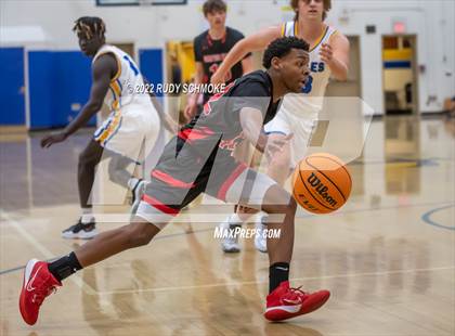 Thumbnail 1 in Canyon Hills @ San Pasqual photogallery.