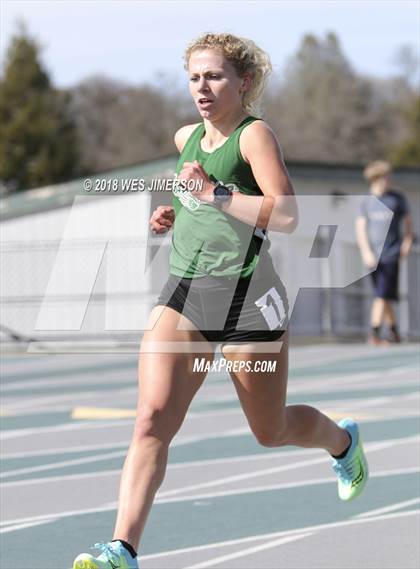 Thumbnail 1 in Capital Valley Conference 1A Meet (Distance Races) photogallery.