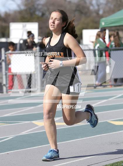 Thumbnail 2 in Capital Valley Conference 1A Meet (Distance Races) photogallery.