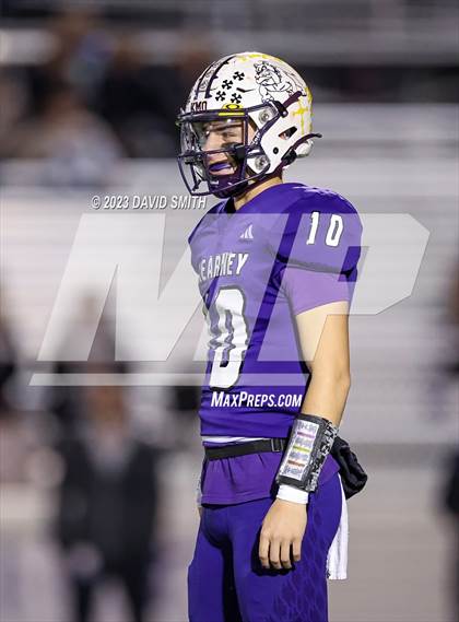 Thumbnail 1 in Savannah @ Kearney (MSHSAA Class 4 District 8 Semifinal) photogallery.