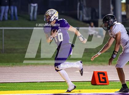 Thumbnail 1 in Savannah @ Kearney (MSHSAA Class 4 District 8 Semifinal) photogallery.