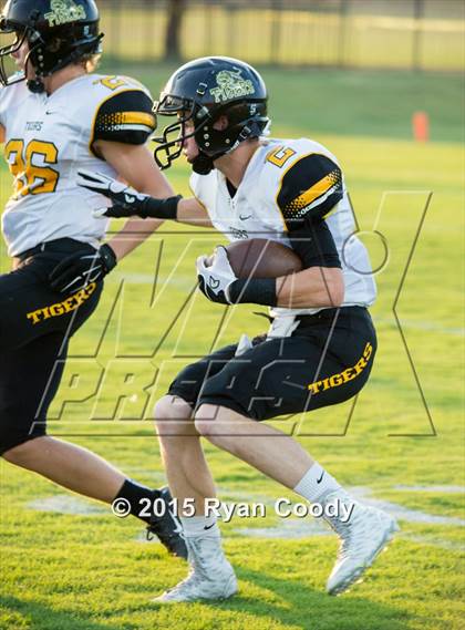 Thumbnail 2 in Prairie Grove @ Farmington photogallery.