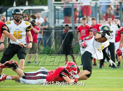 Thumbnail 1 in Prairie Grove @ Farmington photogallery.