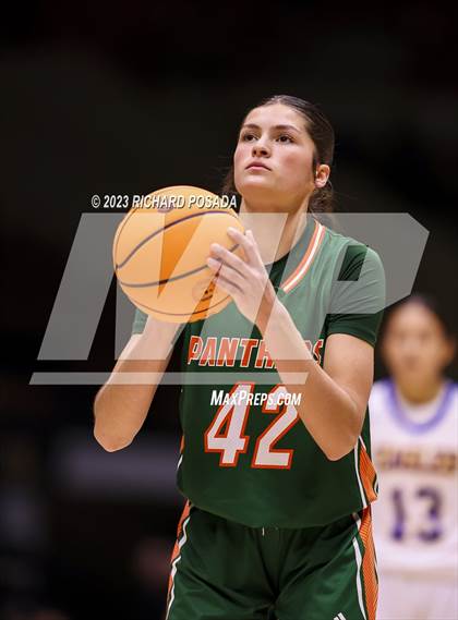 Thumbnail 1 in Porterville @ Bakersfield Christian (CIF CS DIII Championship) photogallery.