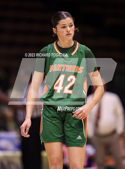 Thumbnail 2 in Porterville @ Bakersfield Christian (CIF CS DIII Championship) photogallery.