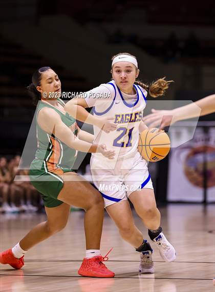 Thumbnail 1 in Porterville @ Bakersfield Christian (CIF CS DIII Championship) photogallery.