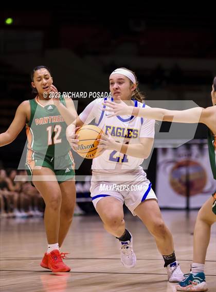 Thumbnail 3 in Porterville @ Bakersfield Christian (CIF CS DIII Championship) photogallery.