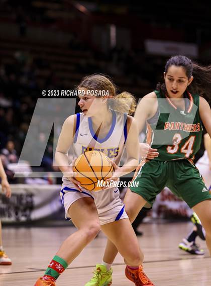 Thumbnail 2 in Porterville @ Bakersfield Christian (CIF CS DIII Championship) photogallery.