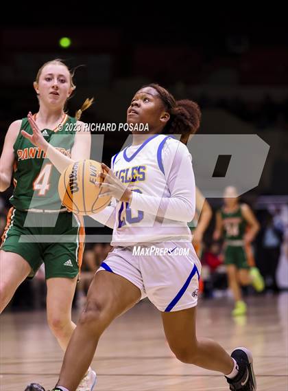 Thumbnail 3 in Porterville @ Bakersfield Christian (CIF CS DIII Championship) photogallery.