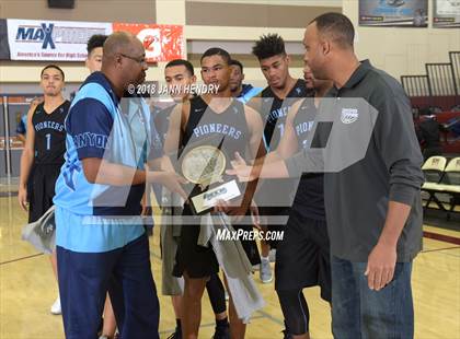 Thumbnail 2 in Dana Hills vs Canyon Springs (Rancho Mirage Holiday Invitational) photogallery.