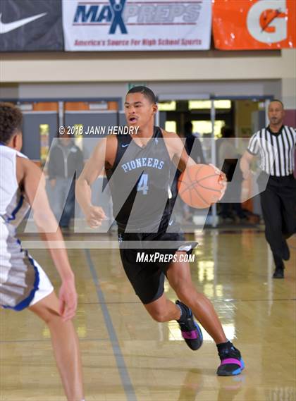 Thumbnail 1 in Dana Hills vs Canyon Springs (Rancho Mirage Holiday Invitational) photogallery.
