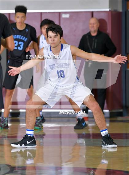 Thumbnail 3 in Dana Hills vs Canyon Springs (Rancho Mirage Holiday Invitational) photogallery.