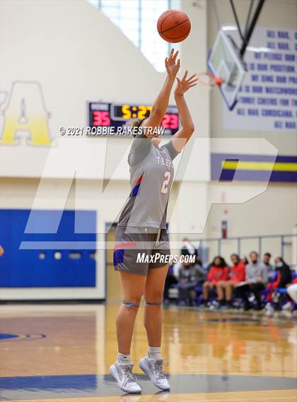 Thumbnail 3 in Temple vs. Cedar Hill (UIL 6A Bi-District) photogallery.
