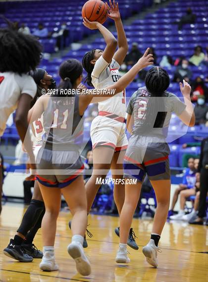 Thumbnail 3 in Temple vs. Cedar Hill (UIL 6A Bi-District) photogallery.