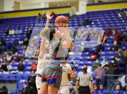 Thumbnail 1 in Temple vs. Cedar Hill (UIL 6A Bi-District) photogallery.