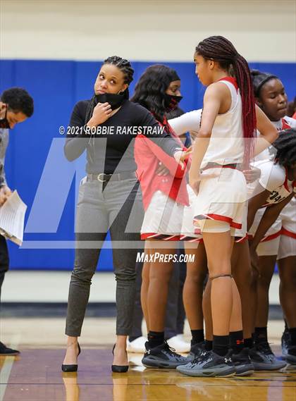 Thumbnail 1 in Temple vs. Cedar Hill (UIL 6A Bi-District) photogallery.
