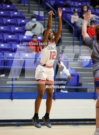 Thumbnail 3 in Temple vs. Cedar Hill (UIL 6A Bi-District) photogallery.