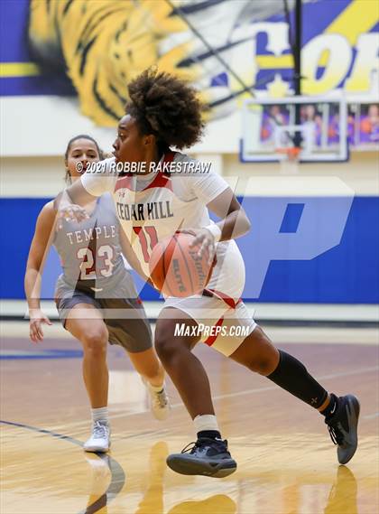 Thumbnail 3 in Temple vs. Cedar Hill (UIL 6A Bi-District) photogallery.