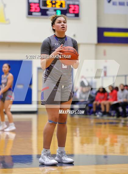 Thumbnail 3 in Temple vs. Cedar Hill (UIL 6A Bi-District) photogallery.