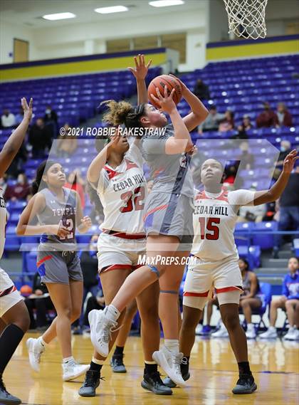 Thumbnail 2 in Temple vs. Cedar Hill (UIL 6A Bi-District) photogallery.